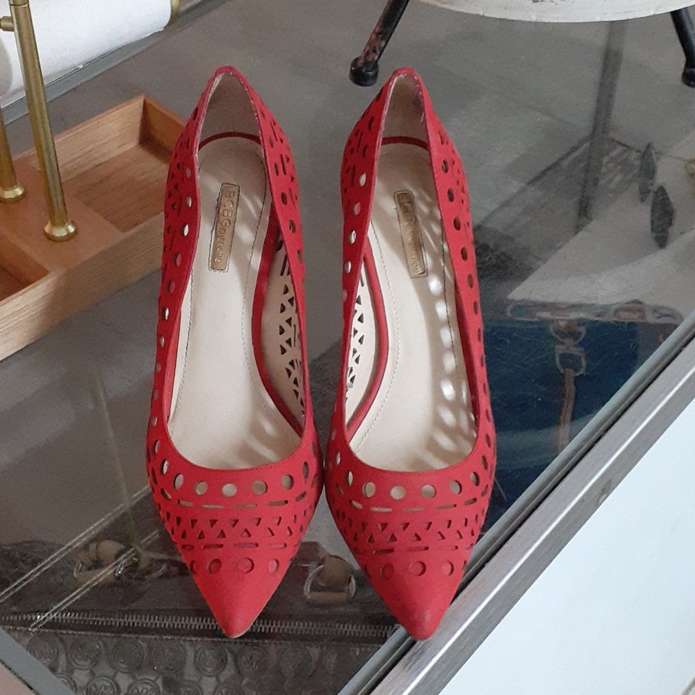 BCBG red pumps